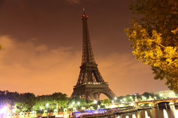 Free Eiffel Tower Photo